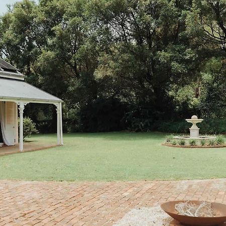 Luxe Hinterland Stay, Eastnor At Montville Estate Exterior foto